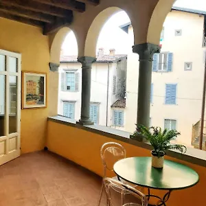 https://terrazza-tassis-charme-e-relax.it-lombardy.com